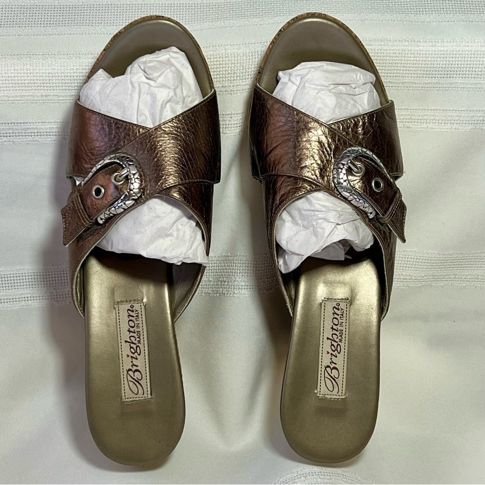 Brighton Metallic Bronze Italian Leather Cork Platform Wedges Sz 7.5 EUC 
💥SALE💥 - Picture 2 of 13